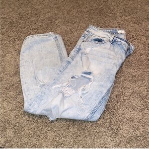 Eunina Ripped Jeans